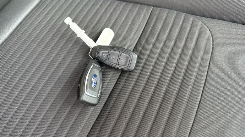 Ford Kuga 2.0 TDCi Titanium 5dr 2WD Diesel Estate